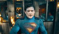 Das Foto zeigt David Corenswet als Superman Superman: In Klamauk verpackter Antisemitismus?