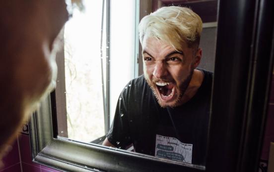 Susanne Kaiser: „Der Rückfall ins Autoritäre ist männlich“