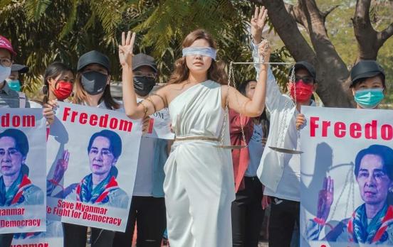 Von der Leinwand auf die Straße