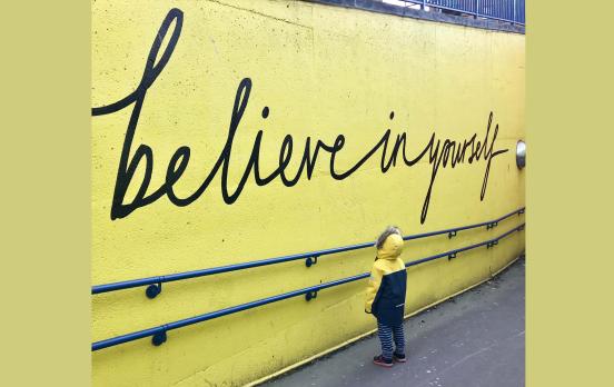 Juliane Marie Schreiber: „Negativität bringt uns der Wahrheit näher“