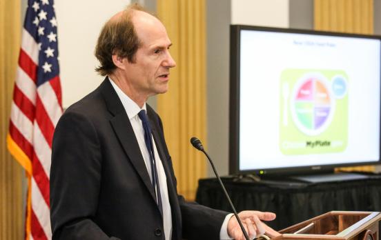 Cass Sunstein: „Das Leben gleicht über weite Strecken einer Lotterie“