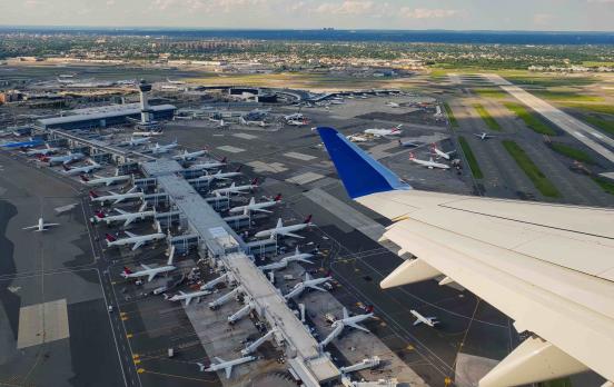 Fliegst Du noch oder reist Du schon?