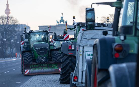 Bauern in der Schwebe