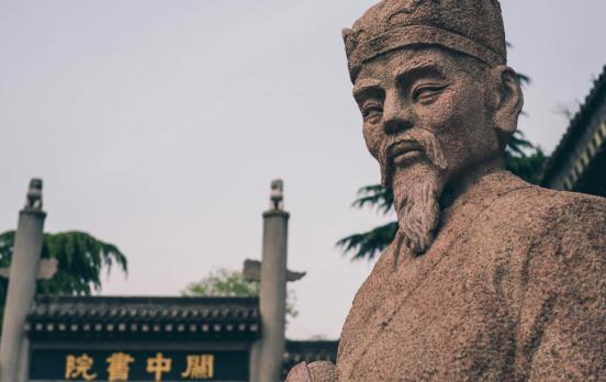 Tongdong Bai: „Die meisten modernen Staaten sind viel zu groß, als dass gewöhnliche Menschen sie verstehen könnten.“