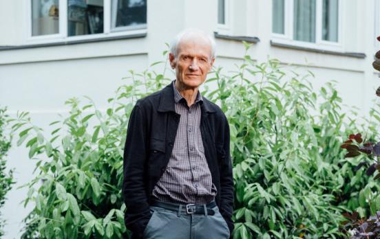 Christoph Türcke: „Linderung und Besänftigung gehören zur Urgeschichte der Musik“