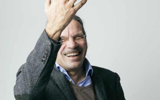 Robert Pfaller: „Wir spüren plötzlich alle anderen auf der eigenen Haut“