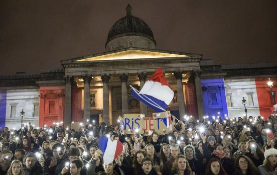 Élisabeth Badinter: "Wir müssen dem Fanatismus die Stirn bieten"